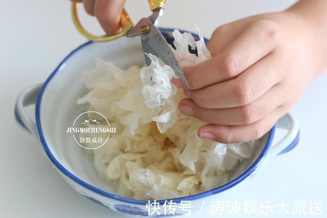 银耳|抓住两点,煮银耳羹会快速出胶,黏稠光滑补胶原,女人养颜必备