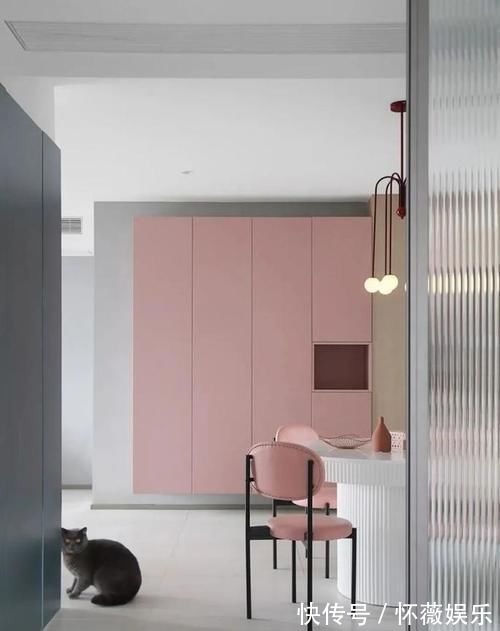 功能柜|120㎡极简风三居室，柔和的莫兰迪配色，干净又舒服