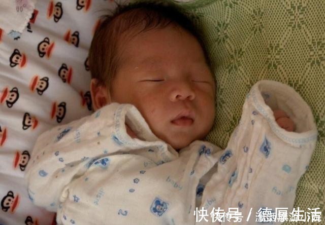 准妈妈|孕妈夜里4种行为,往往是胎儿发育不良的诱因,准妈妈需要改善下