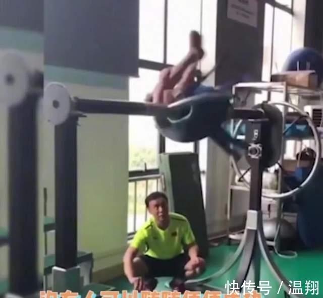 全红婵深藏不露!恩师:她还有男子化动作未使出,这样都轻松夺冠