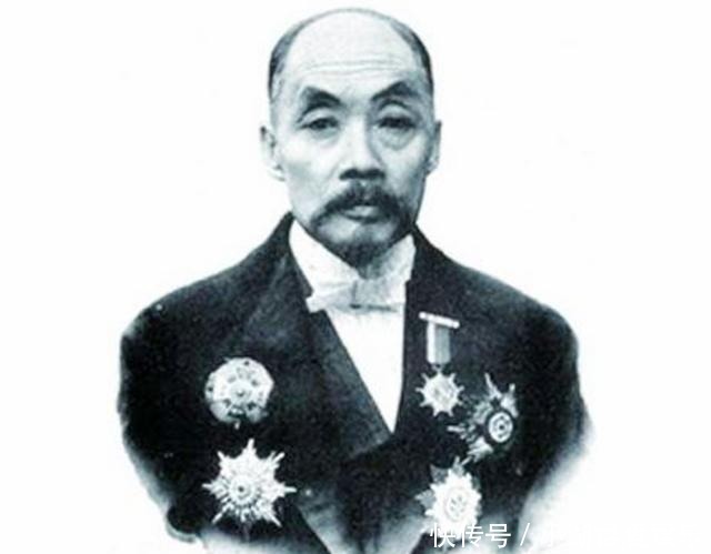 全城|此人似官非官似商非商,既无大权也无巨富,死后全城为他送葬