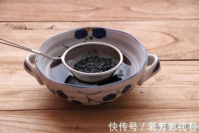 三黑豆浆|50岁姑姑吃了20年的黑豆吃法，不熬粥不泡醋，越吃越精神