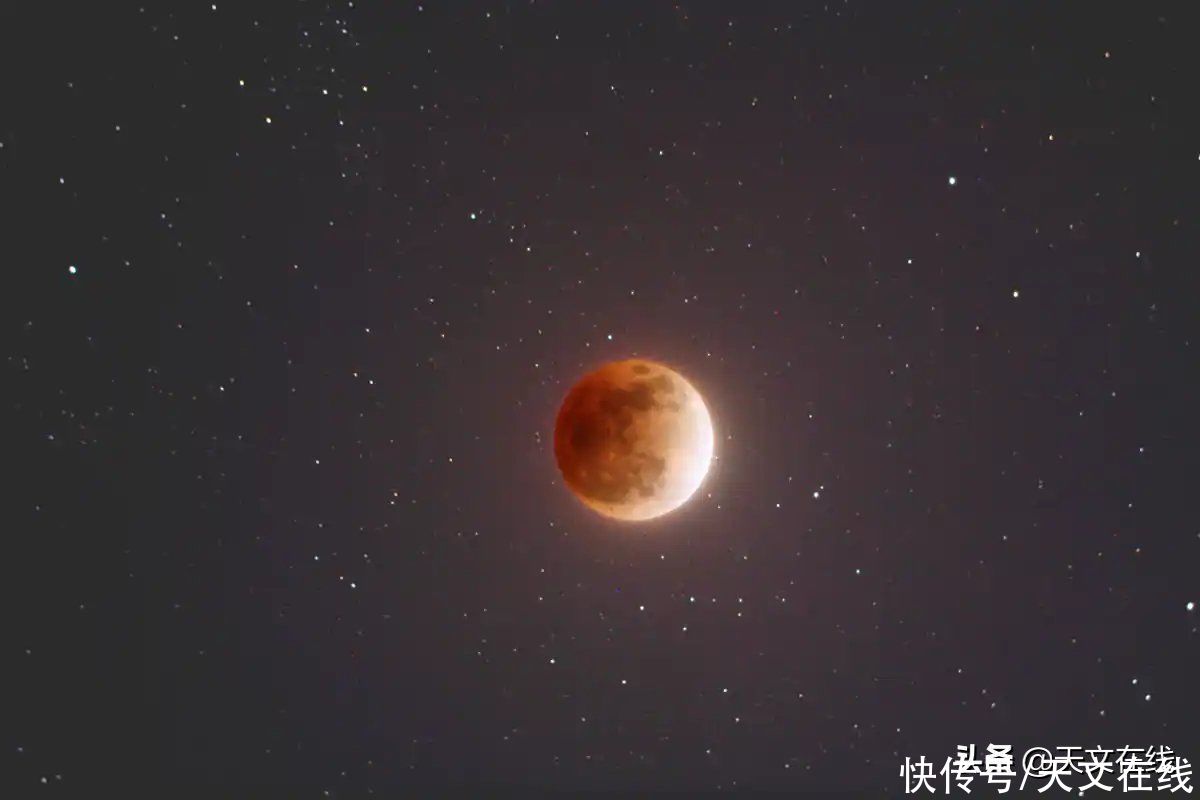 月全食 抬头看！超级花血月食将在今晚到来！赶快准备吧