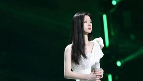 大运会|夏日纯牛奶期待宝藏女孩,单依纯的新舞台、新综艺