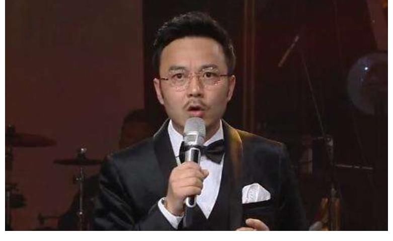 曾是湖南台的收视神话,被怂恿转战浙江台,今落魄沦为司仪主持人