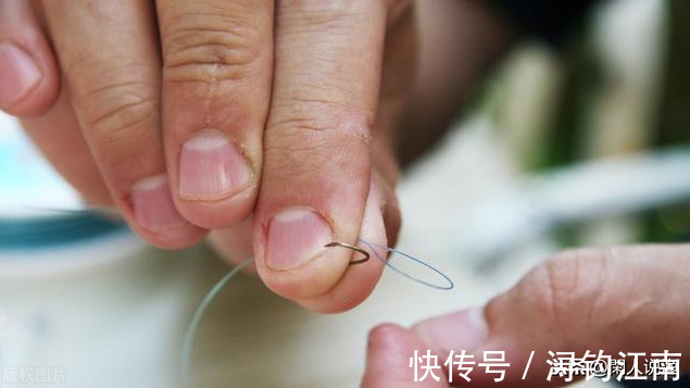 台钓中为什么要用双钩？双钩有什么好处？单钩行不行？统统为你解答