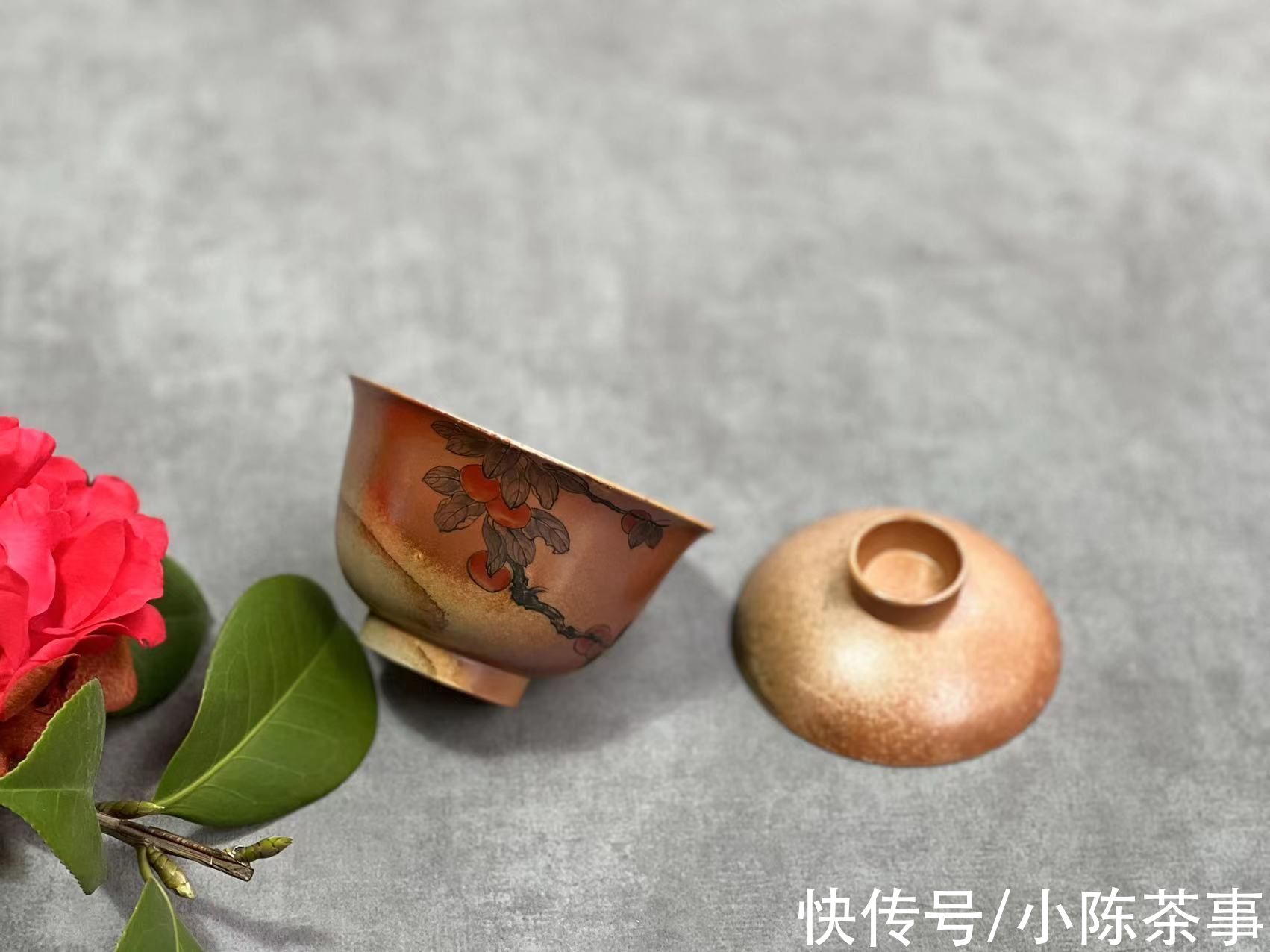 茶汤|白茶适合用什么茶具冲泡？盖碗、玻璃杯，还是紫砂壶？