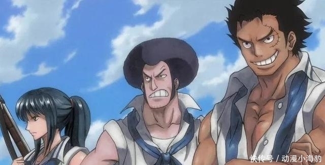 斯天胡|海贼王:洛克斯天胡开局,王炸加4个2加4个A,卡普能打赢简直有鬼