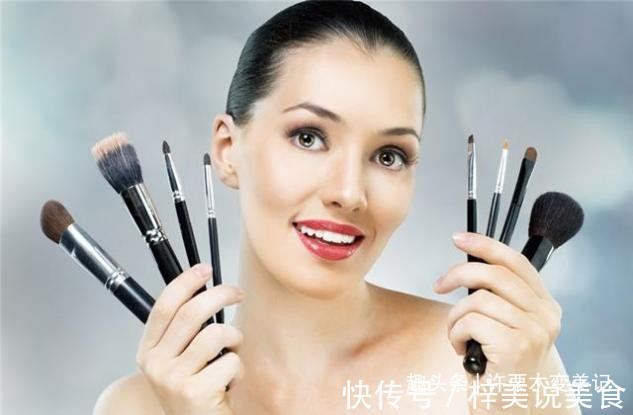 黑头 女人不管奔几，洗脸后要懂得4不要，不然再贵的护肤品也白用