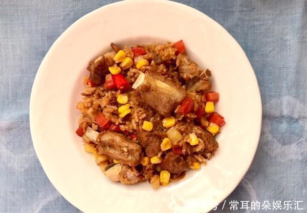 搞定|超适合懒人的排骨焖饭,电饭锅就能搞定,香而不腻做法简单