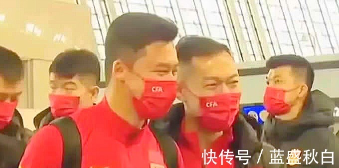 名嘴|吴曦“赢”了,名嘴亲自向国足队长道歉!球迷不解不让批评了!