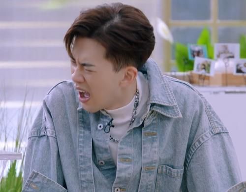 东北|郑爽节目中表演东北搓澡,大刷子刷的胳膊刺啦响!网友:感觉掉层皮!