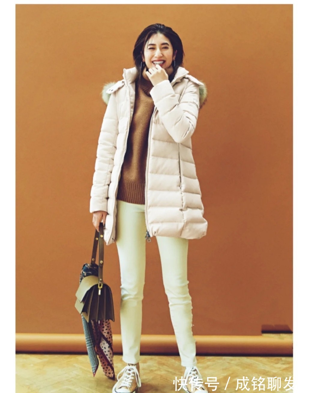 裤装|适合四十多岁女人的羽绒服穿搭,不臃肿不显胖,保暖时尚两不误