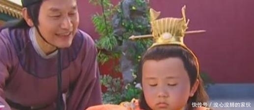 朱见深|皇上临终前却没有儿子,侍卫悄悄说:快去冷宫,那里有“惊喜”!