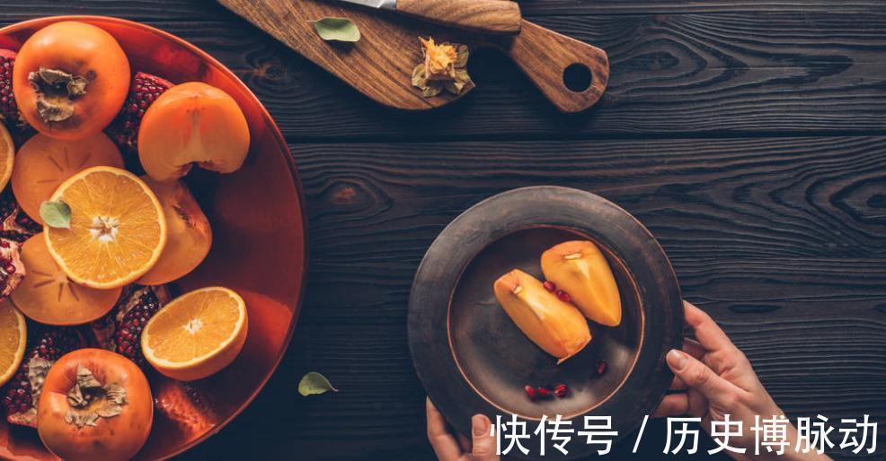 月光落在左手上#读书的厚度,决定了人生的高度,人与人之间的差距,在于眼界