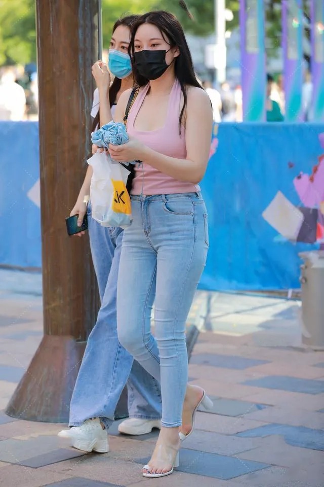 打造休闲个性的造型, 一条牛仔裤就够了, 省心实用潮人都爱