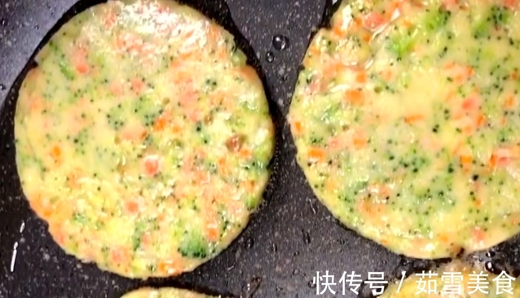 有营养但很简单,学会做西兰花早餐饼,让孩子的早餐再不勉强