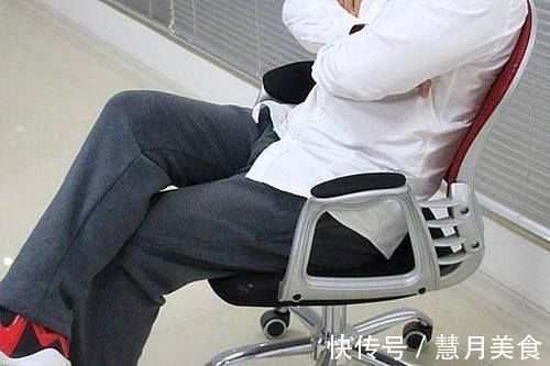 男人|坚持每天都做深蹲的男人，最后都怎么样了？一年后，完全变了样