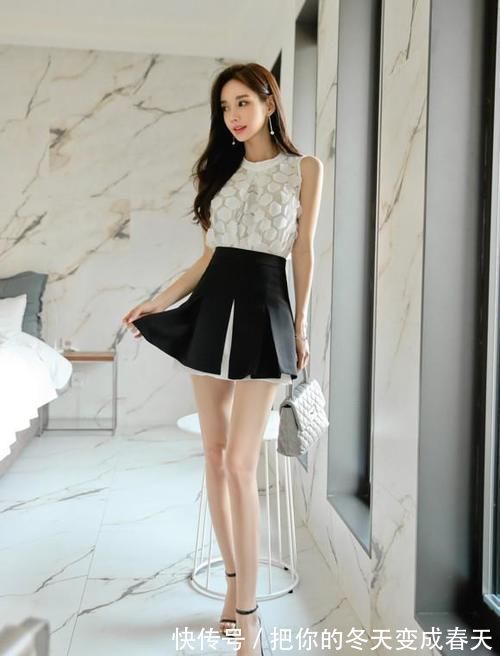 穿搭|美女穿搭：白色无袖蕾丝上衣，精美图案，公主范十足啊