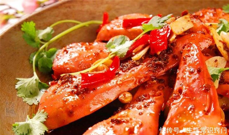 爆款|先腌再卤最后焖,三道工序巧妙结合,做成爆款辣鸭头
