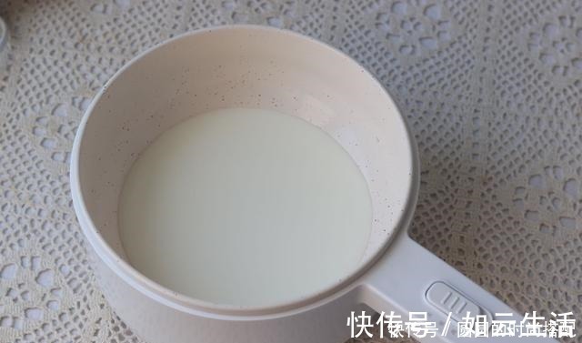 做法|芝士控别错过这网红蛋糕做法，入口即化，奶味浓，简单几步就搞定