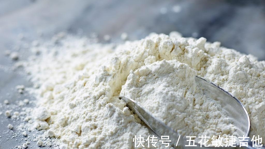 高筋面粉|同样是面粉，1355和8607区别大，我也是才知道，长知识了！
