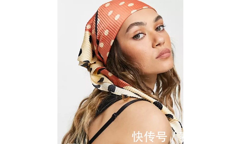 发夹|夏日发型必备:这几款发饰,不用5秒就能打造时髦女生造型!