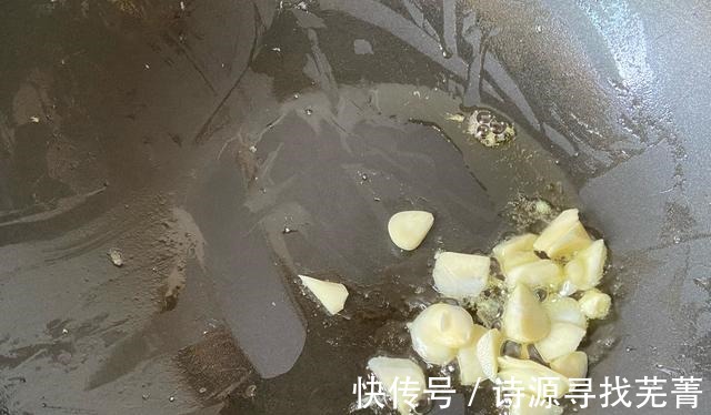 黑木耳|末伏到了，要多吃这菜，清淡营养不上火，做法简单又快手，快试试！