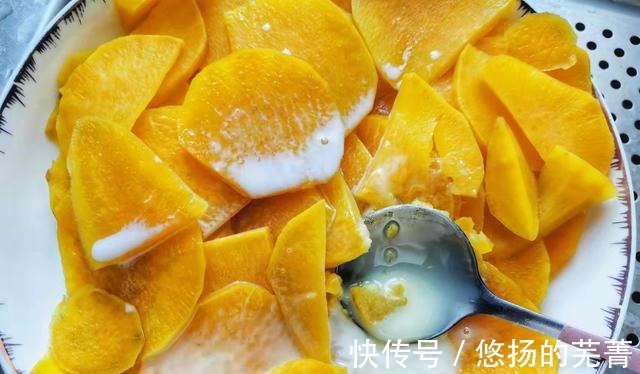 寒冷的冬天最馋这红薯流心派,香甜美味有营养,做法简单适合小白!