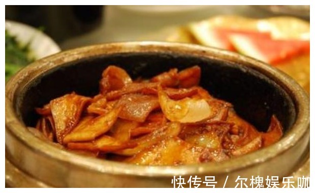 香味儿|风味的家常小炒；待客必备的石锅杏鲍菇，吃起来让人难忘
