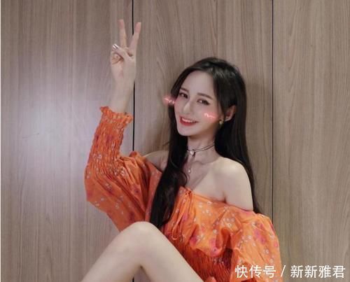 马甲线|马来西亚黄诗琪，颜值与好身材并存，运动很重要