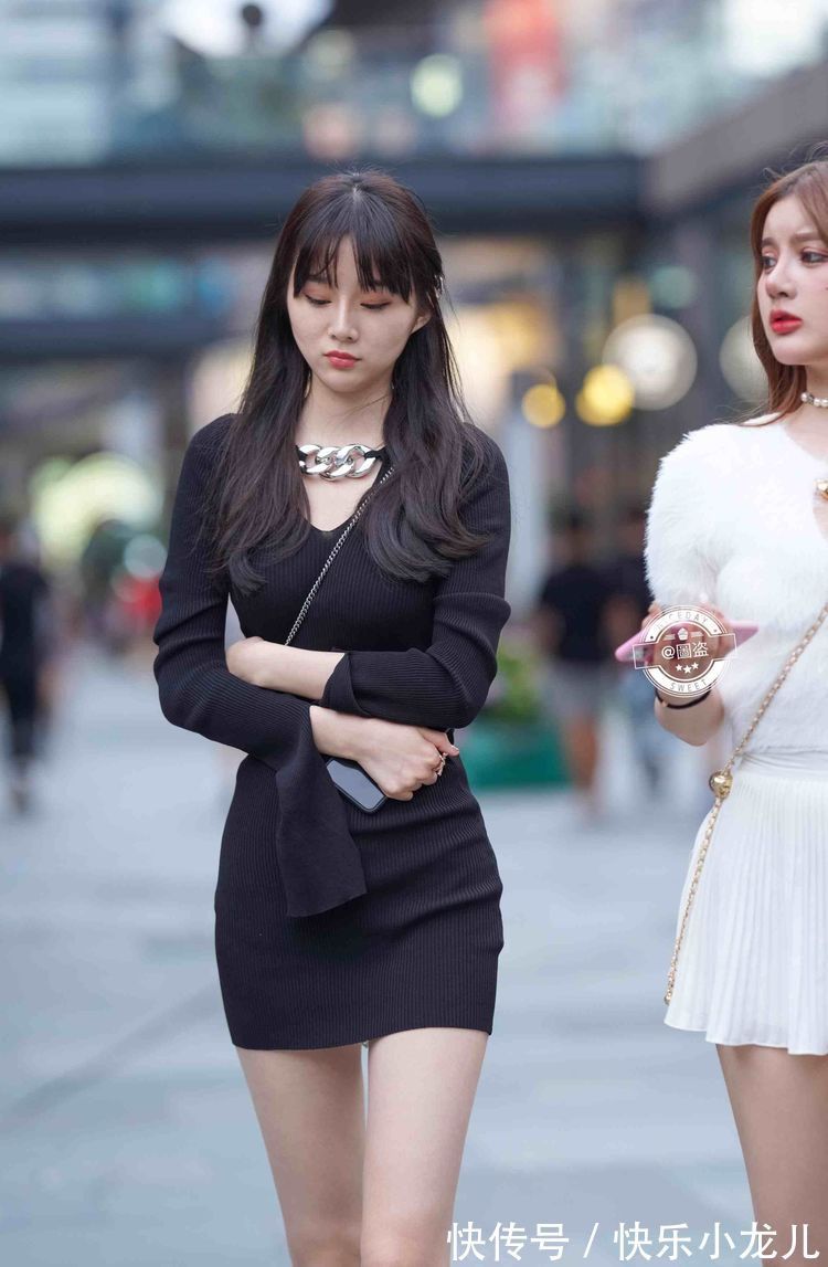 穿搭 美丽自信的连衣裙穿搭增添女神气质,透出完美的成熟感,减龄优雅