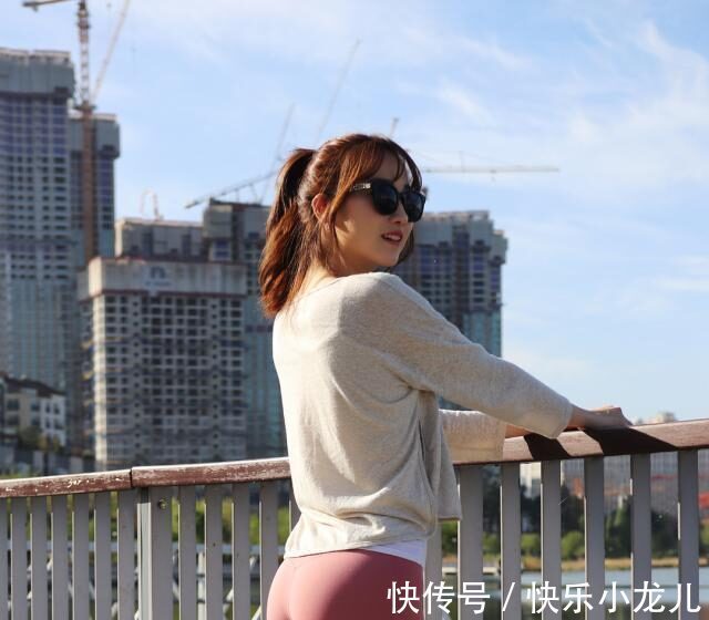 打底裤 打底裤的穿着满满的街头风,养眼不失时尚感