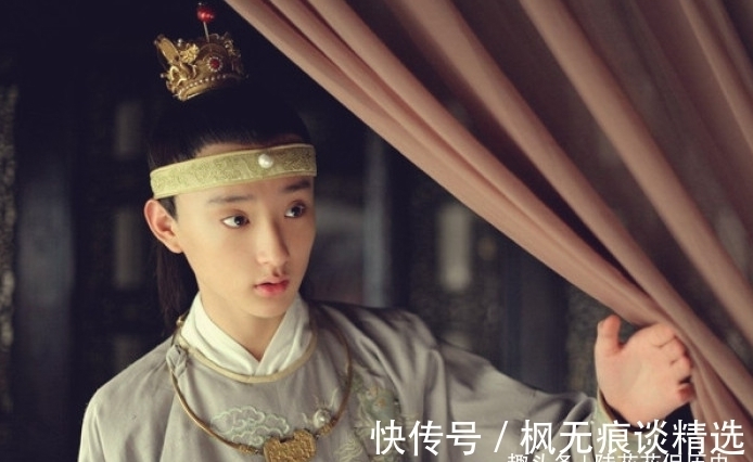 抄家@曹雪芹为什么被抄家?看完雍正给他父亲的批文,是有多嫌弃