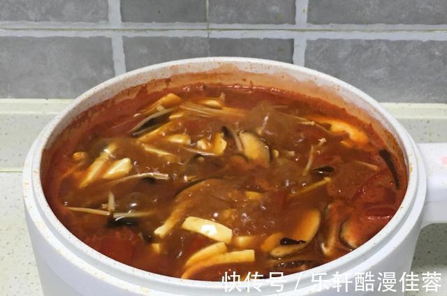 金针菇|对付秋老虎,不妨多喝这汤,5元煮一大锅,清肠刮油,鲜香又营养