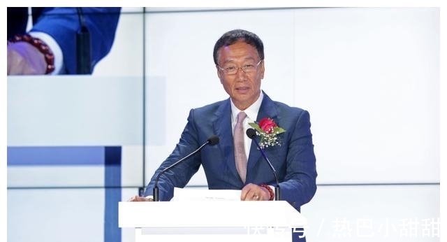 郭台铭|郭台铭妥协了？国内买圆晶厂、购入光刻机，富士康即将面临转型
