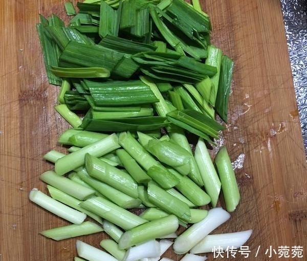 农家炒肉原来是这么做的,加这个进去,肥而不腻、麻辣鲜香