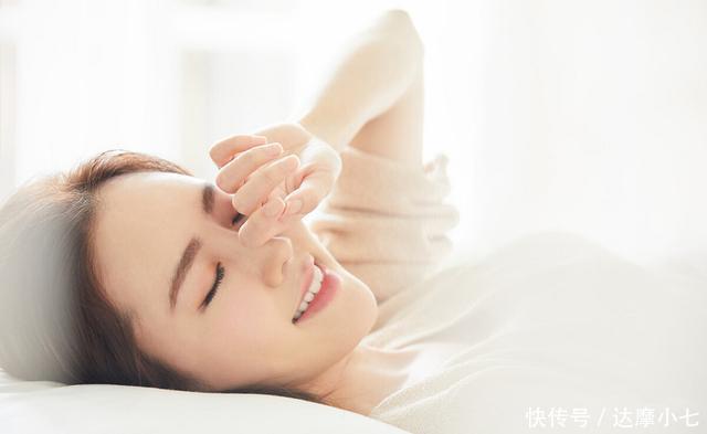 入睡|内科主任:改善失眠很简单,一种“酸”,你若爱吃,睡觉很香甜