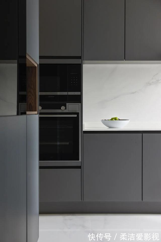 红木家具|45岁大叔的现代之家,坚持融入红木家具,全屋清隽素雅,太美了