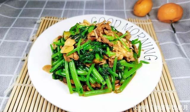 别错过|冬季,遇到此菜别错过,简单一炒就上桌,好吃又营养,成本才2元