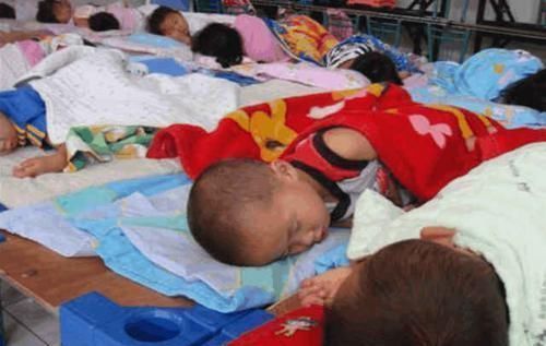 睡眠质量|幼儿园午睡时间太长, 家长大怒 太遭罪了, 赶紧取消