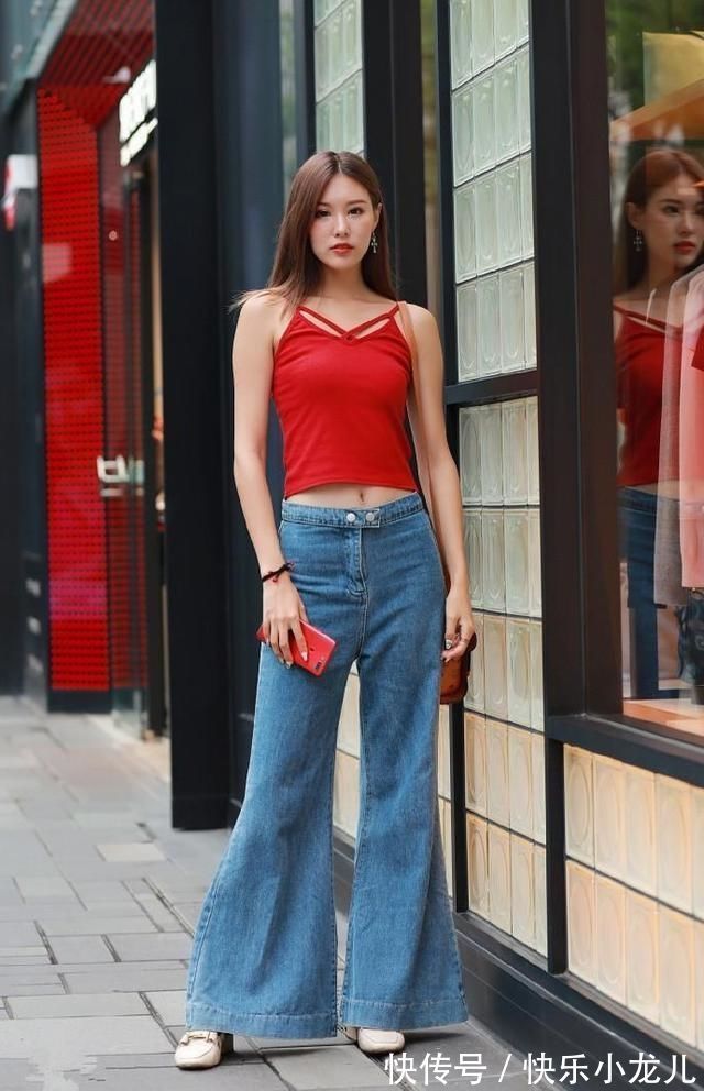 小姐姐 清新的颜色,衬托小姐姐的清新脱俗