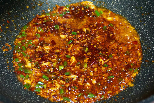 下饭|麻辣美味招牌鱼，鲫鱼草鱼都能做，软滑鲜嫩，开胃下饭，超好吃