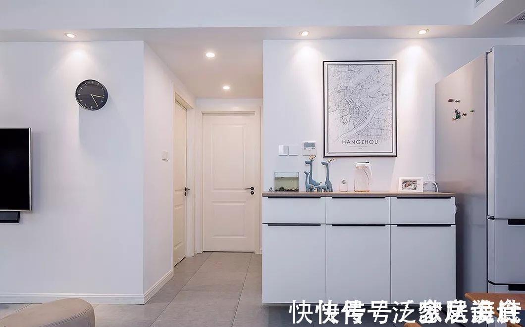 实木|都2021年了,你家还在用瓷砖踢脚线?答应我,请把它换了吧!