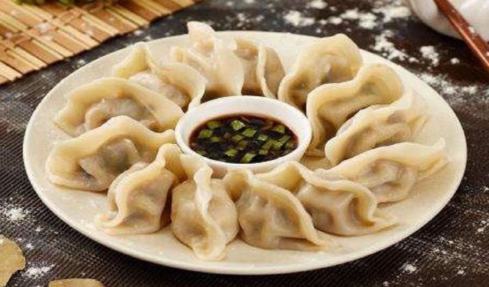 做肉馅饺子，最忌放“2个料”！教你正确调馅方法，又香嫩又多汁