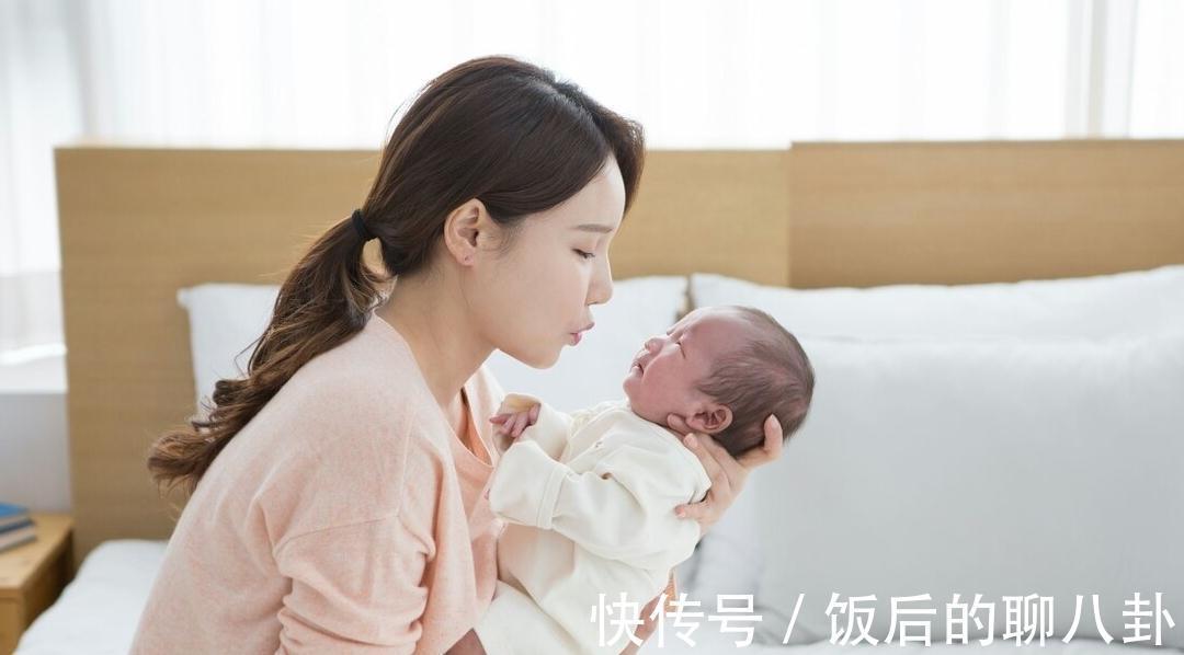 母乳|3类食物哺乳期要少吃,母乳变差娃遭罪,还可能导致宝宝断粮