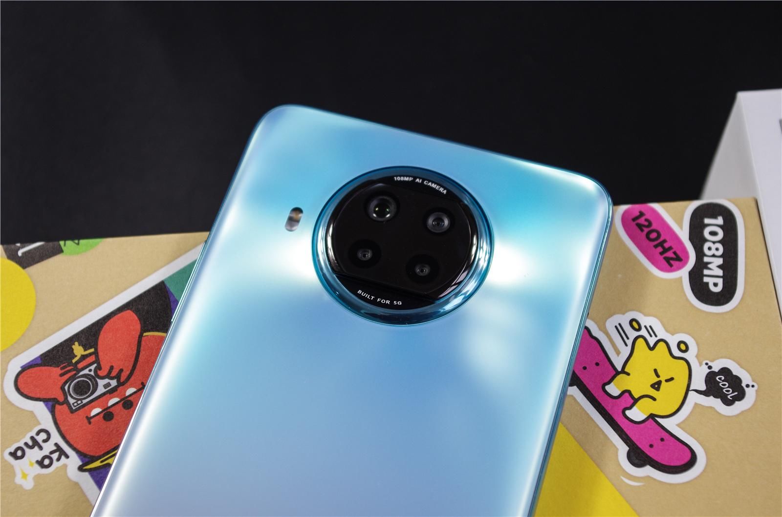 京东|京东预约超百万，首发一亿像素，Redmi新机实火，网友：难抢