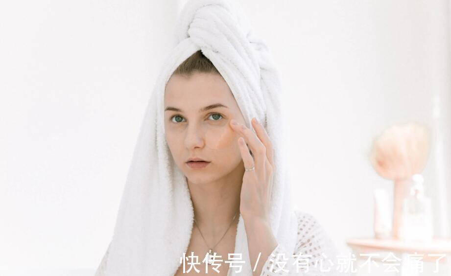 护肤 水、乳、精华液、眼霜顺序怎么用?最全的护肤的正确步骤(10步)