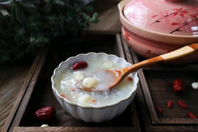 常年滋补的一道饮品，每天来一杯，再也不怕被叫阿姨了