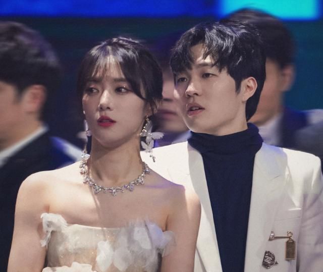 婚事定了小钰获奖后说出和rookie结婚日期粉丝我同意